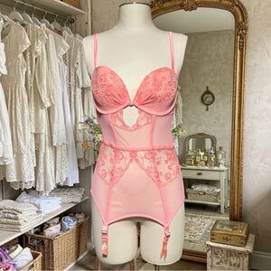 Victoria's Secret Pink Lace Corset Lingerie 36C